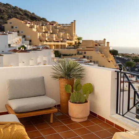 Mosaico Ocean View Boutique Apartment