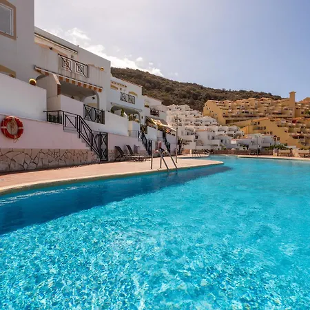 Mosaico Ocean View Boutique *