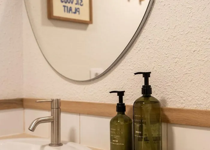 아파트 Mosaico Ocean View Boutique 아데제