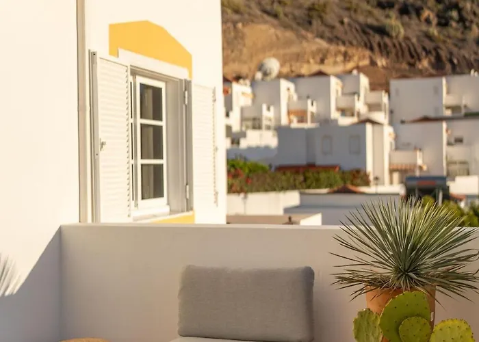 Mosaico Ocean View Boutique