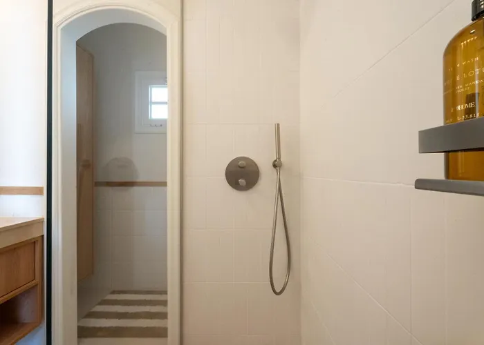 아파트 Mosaico Ocean View Boutique 아데제