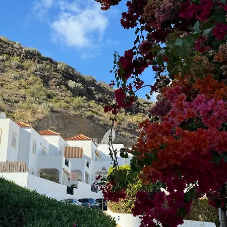 Mosaico Ocean View Boutique Apartament *